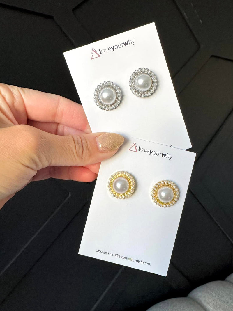 Oh so pretty Pearl Earrings