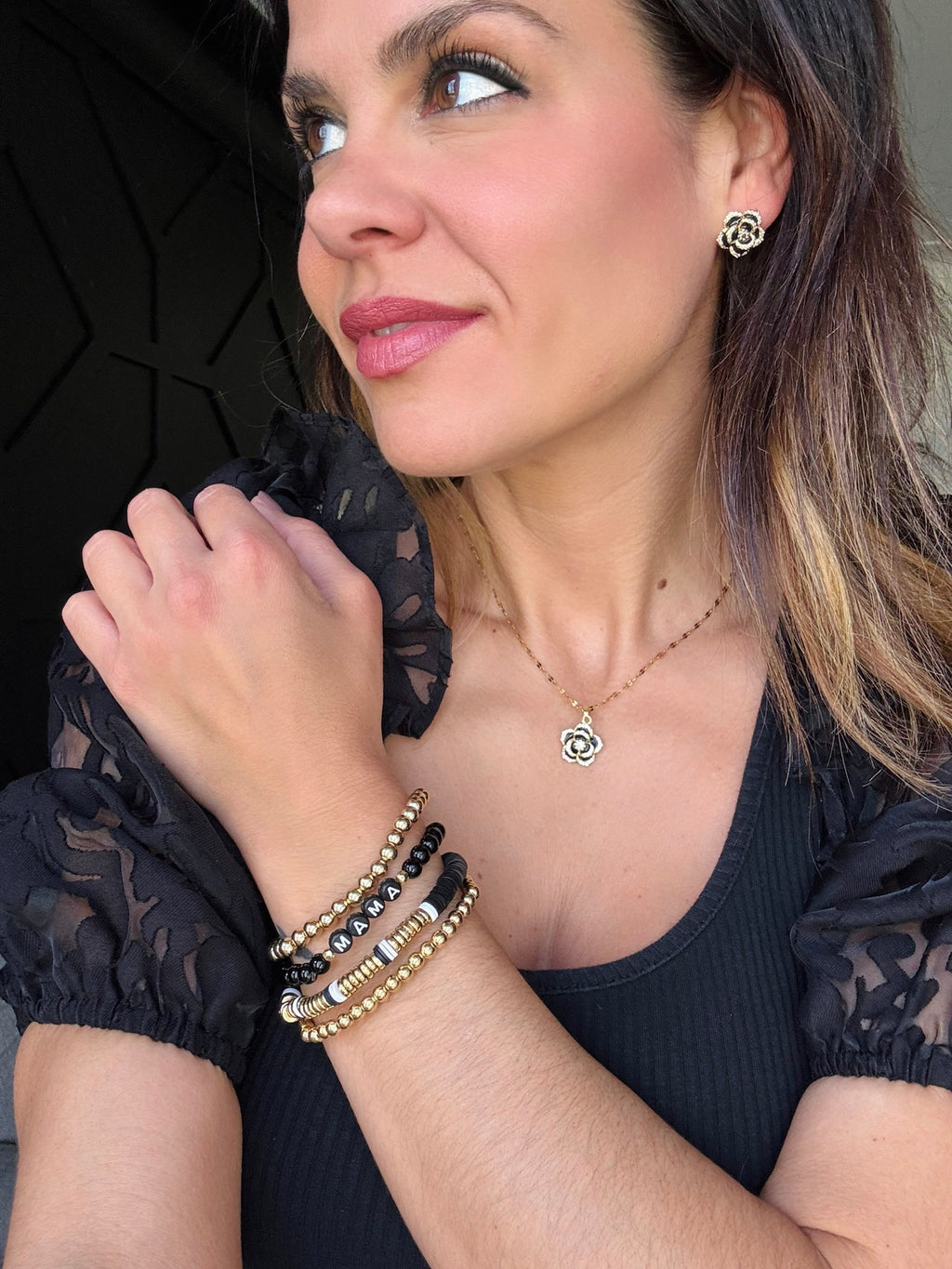 Mama stack black with gold